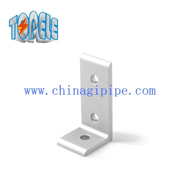 Kotni kanal s 3 luknjami